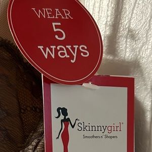 Beautiful Skinny Girl Shapper.